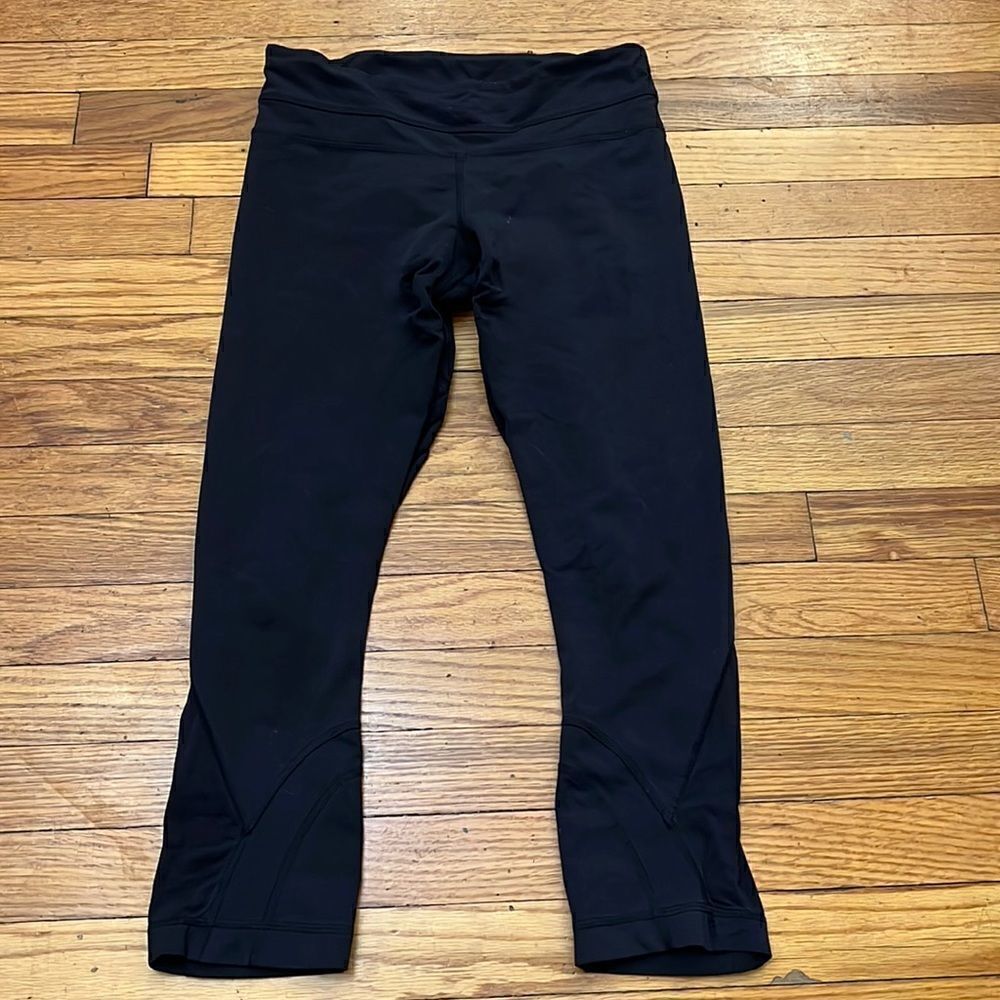 ‎Lululemon carpi leggings size 6